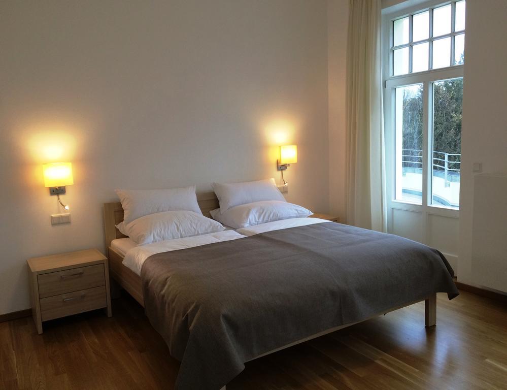 Appartements Am Kurpark Бад Пирмонт Екстериор снимка