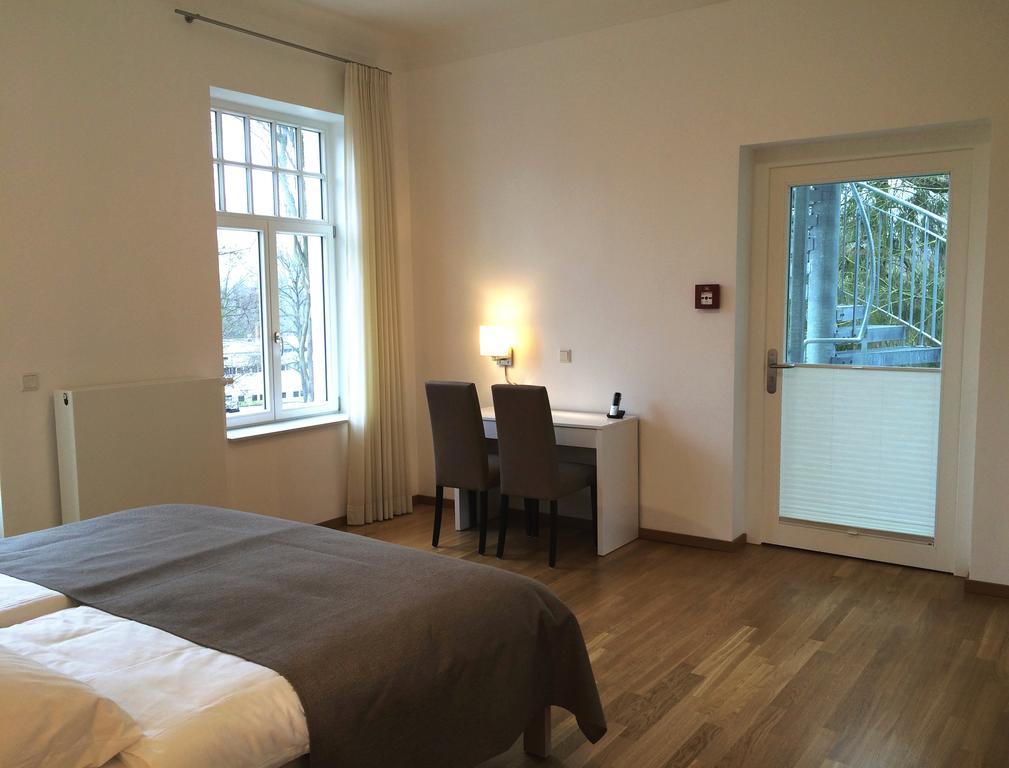 Appartements Am Kurpark Бад Пирмонт Екстериор снимка