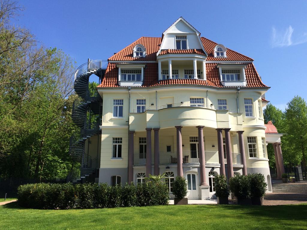 Appartements Am Kurpark Бад Пирмонт Екстериор снимка
