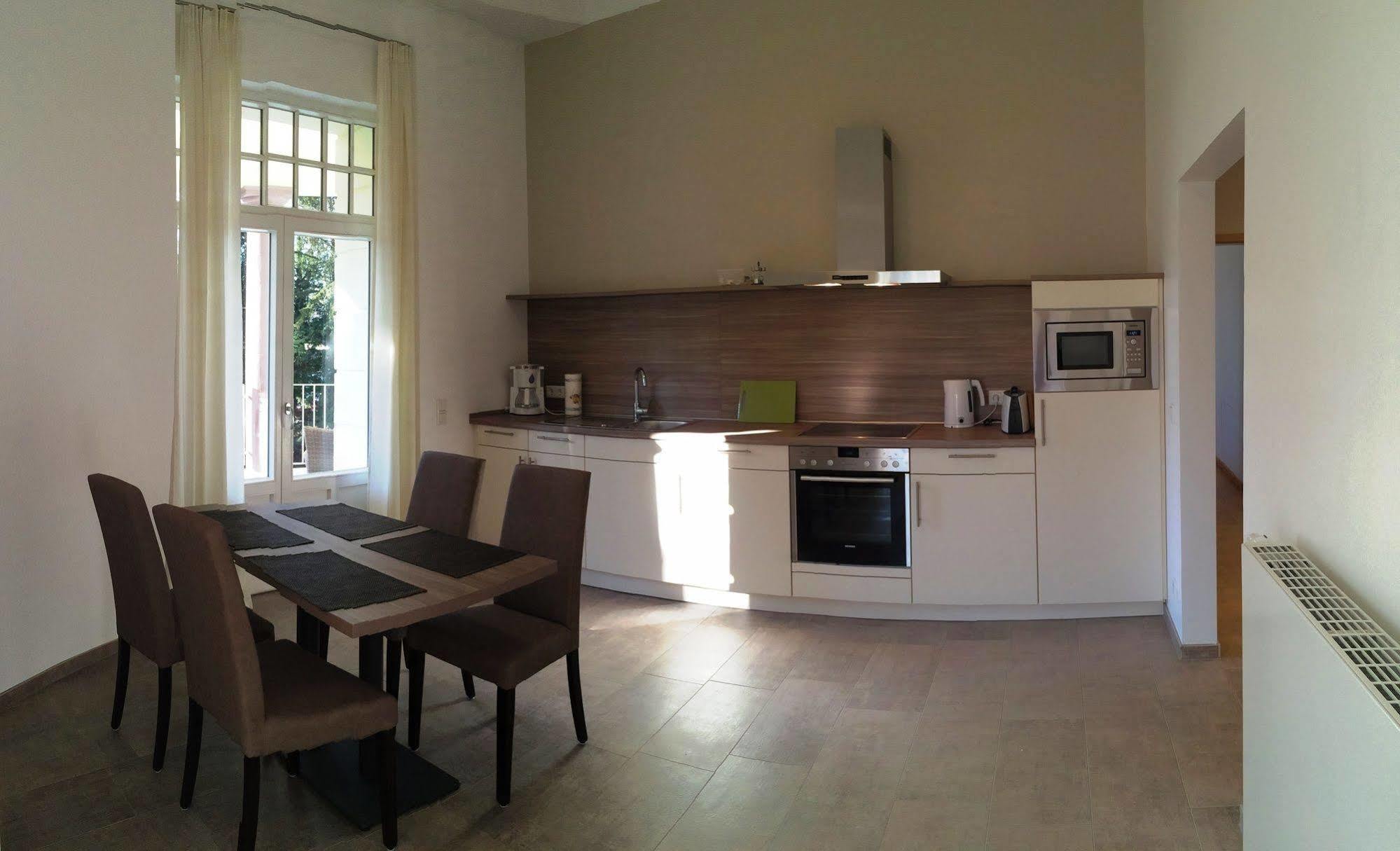 Appartements Am Kurpark Бад Пирмонт Екстериор снимка