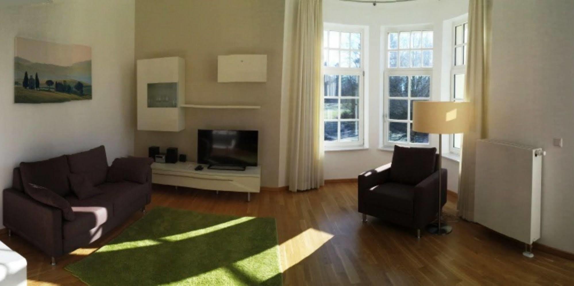 Appartements Am Kurpark Бад Пирмонт Екстериор снимка