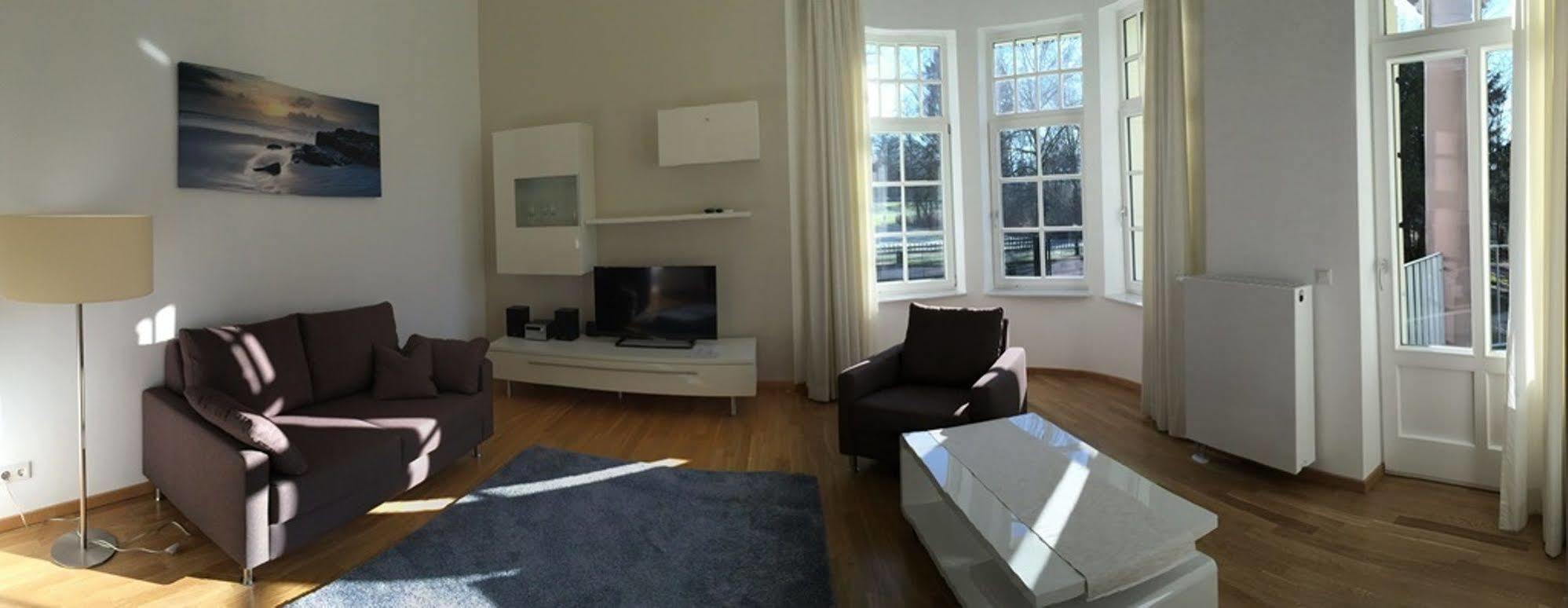 Appartements Am Kurpark Бад Пирмонт Екстериор снимка